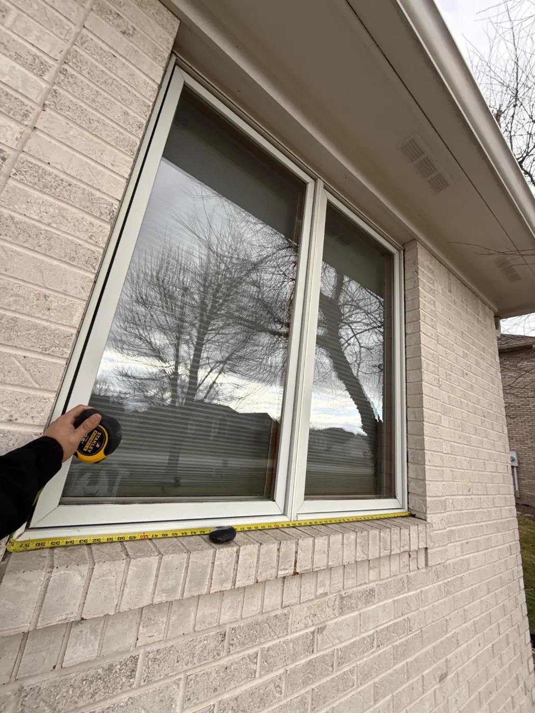 Window replacement documented in Royal Run